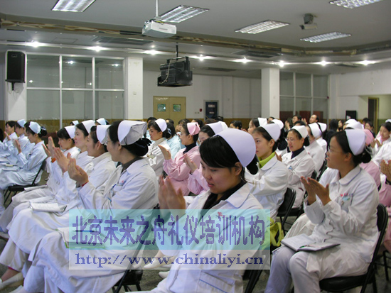 未来之舟医护礼仪培训现场