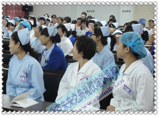 未来之舟医护礼仪培训现场