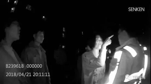 05.jpg